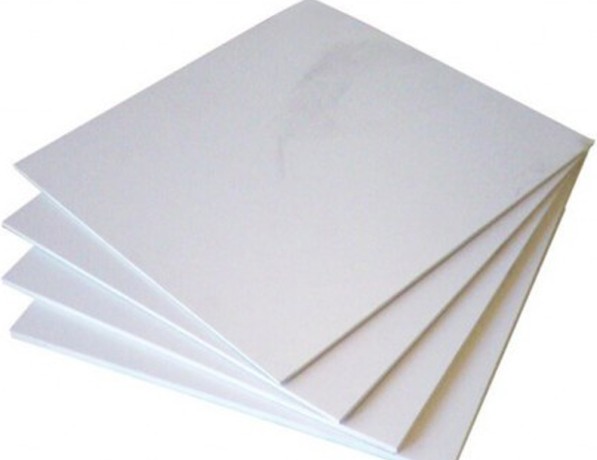 Фторопластовая пластина белая Ф-4А 2х1000х1000 мм ТУ 6-05-810-88 фото